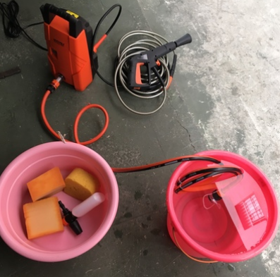 客戶拍來的億力洗車機(jī)圖片 客戶拍來的億力洗車機(jī)圖片