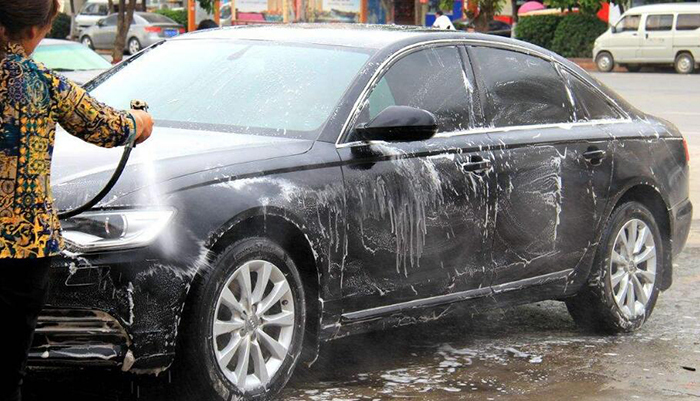 家用洗車機(jī)傷車漆嗎 家用洗車機(jī)傷車漆嗎