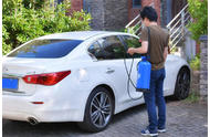 高壓洗車(chē)機(jī)讓洗車(chē)變的更輕松