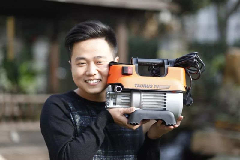 高壓洗車機億力金牛座T4洗車機YLQ4420G 高壓洗車機億力金牛座T4洗車機YLQ4420G