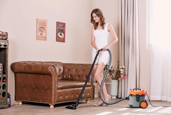 億力家用吸塵器YL6218E應(yīng)用場景